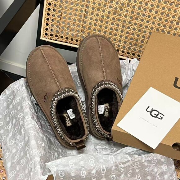 UGG Tazz Platform Shearling Lined Slipper - Picture 8 of 9